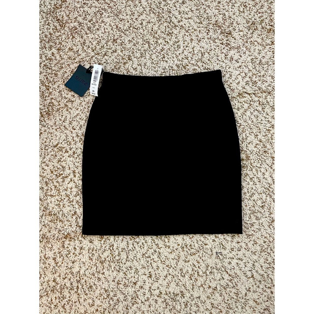 NWT Aritzia Talula Black Mini Skirt